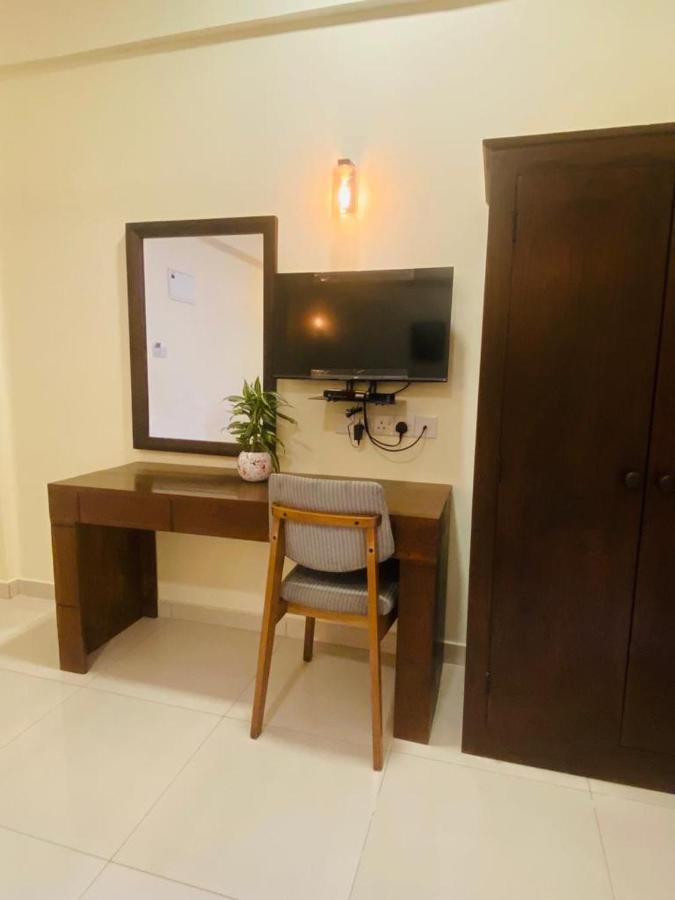 Hotel Northway Vavuniya Kültér fotó