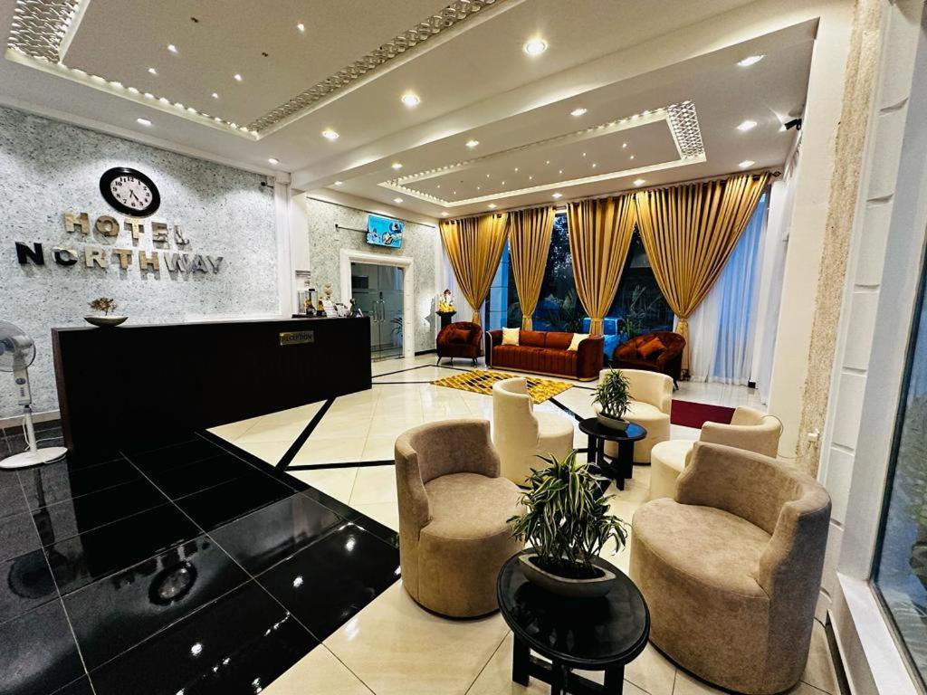 Hotel Northway Vavuniya Kültér fotó