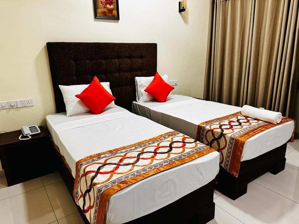 Hotel Northway Vavuniya Kültér fotó